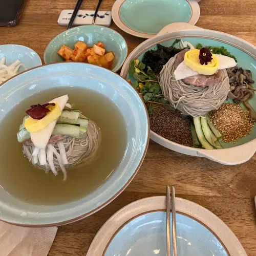 오월의꽃수저 실사 사진 2