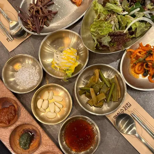 곡반정동 짚불구이 삼겹 실사 사진 2