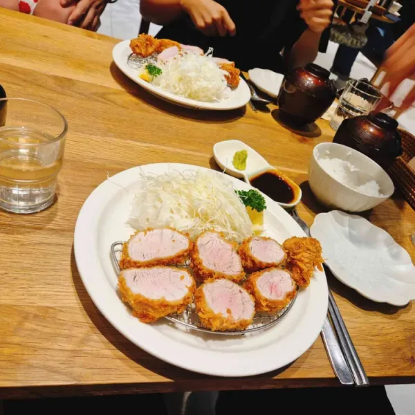 사와다카츠 스타필드수원 실사 사진 3