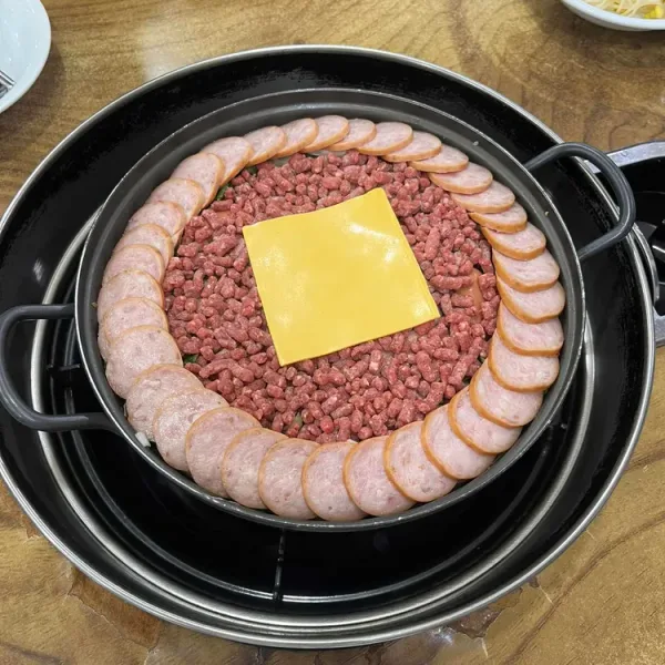 이나경송탄부대찌개 실사 사진 2