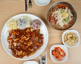 뚱보아저씨 수제돈까스 아주대점 실사 사진 3