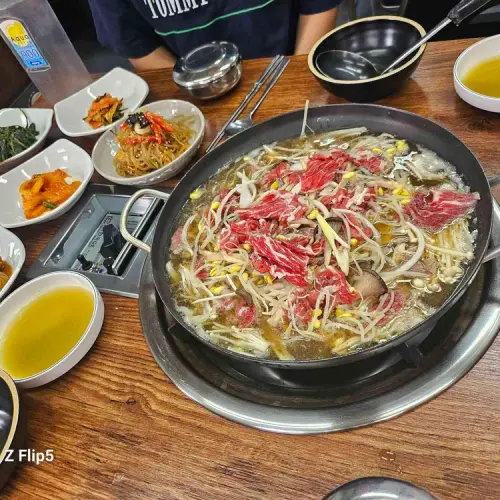 할매솥뚜껑삼겹살 수원탑동점 실사 사진 1