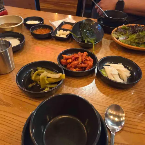 나다오족발 호매실점 실사 사진 1
