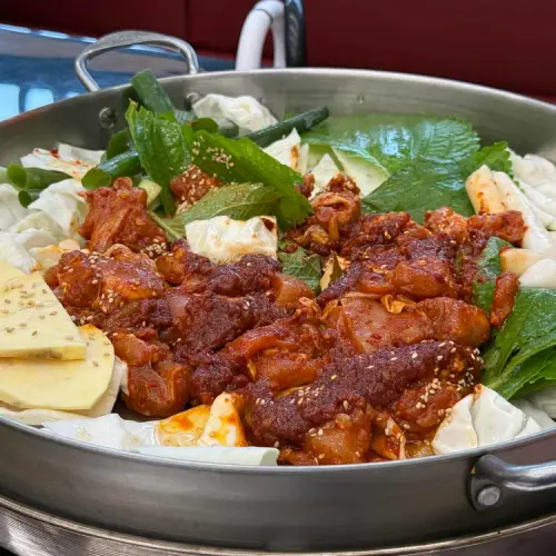 칠보철판닭갈비 실사 사진 1