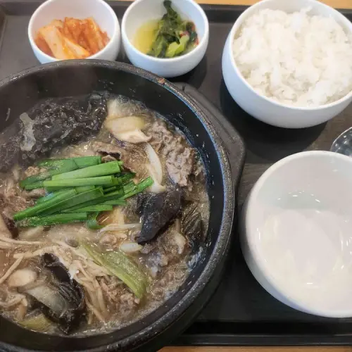 본 죽&비빔밥 수원영통구청점 실사 사진 2