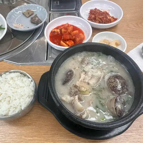 솥국 수원금곡점 실사 사진 2