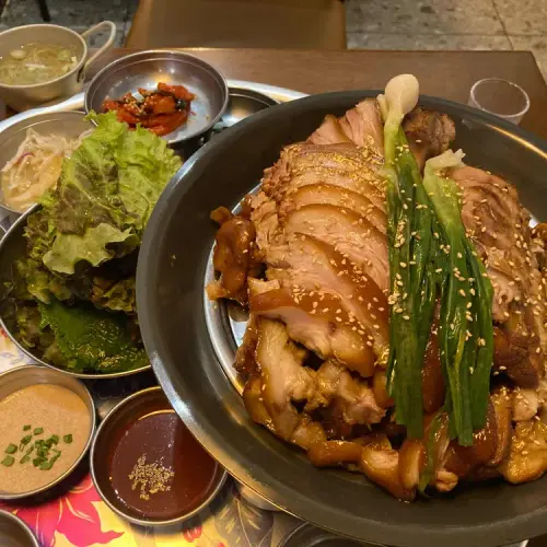 온전족발 수원곡반정점 실사 사진 1