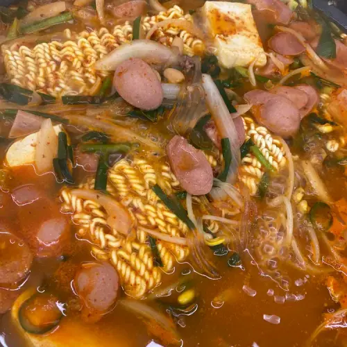 태백산부대찌개 봉담직영점 실사 사진 1