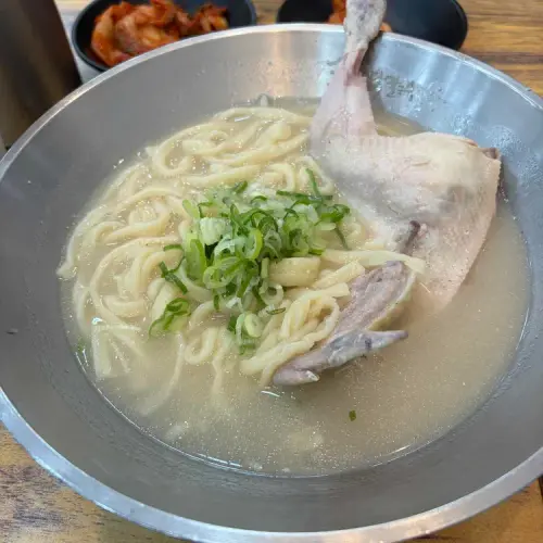 닭나무집 영통점 실사 사진 2