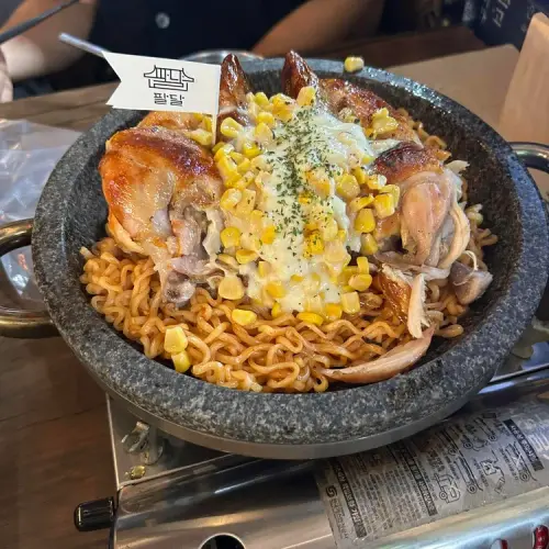 행궁동 시원한수제맥주펍 실사 사진 1