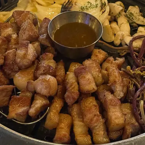 참숯삼겹살명가 행궁동점 실사 사진 1