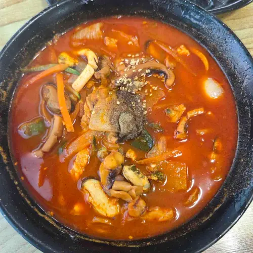 교동원조 수제꼬치구이전문점 실사 사진 2