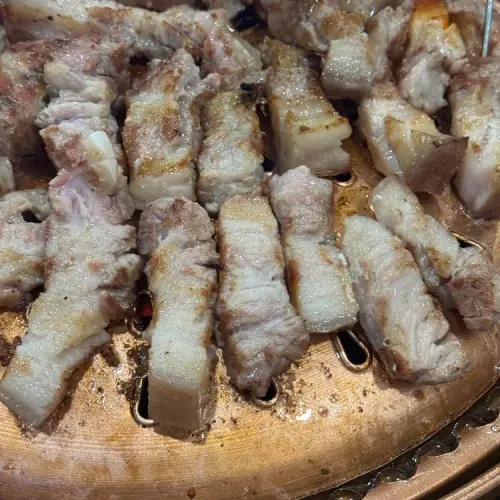 참숯삼겹살명가 망포동점 실사 사진 2