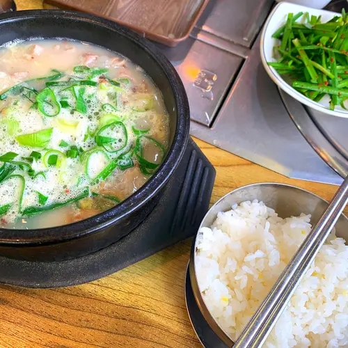 장터순대국명가 매탄동점 실사 사진 1