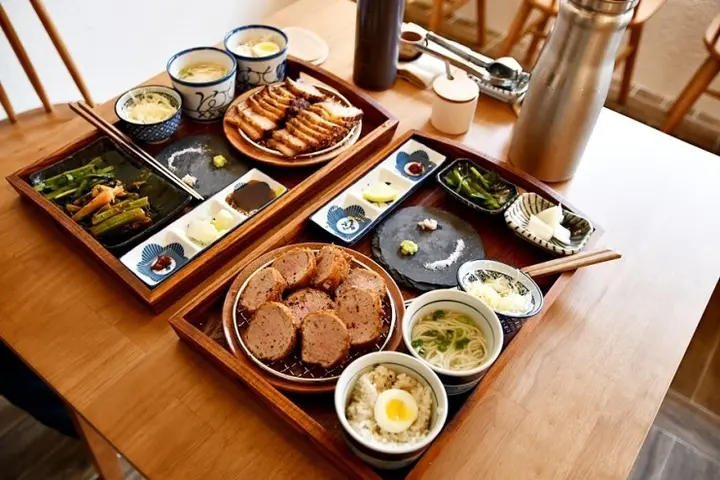 수제치즈카츠명가 원천동점 실사 사진 2