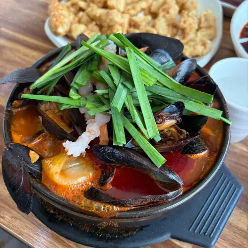 해물뚝배기짬뽕식당 권선동 실사 사진 2