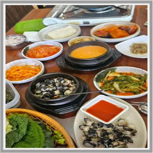 우렁쌈밥제육정식식당 행궁동 실사 사진 2