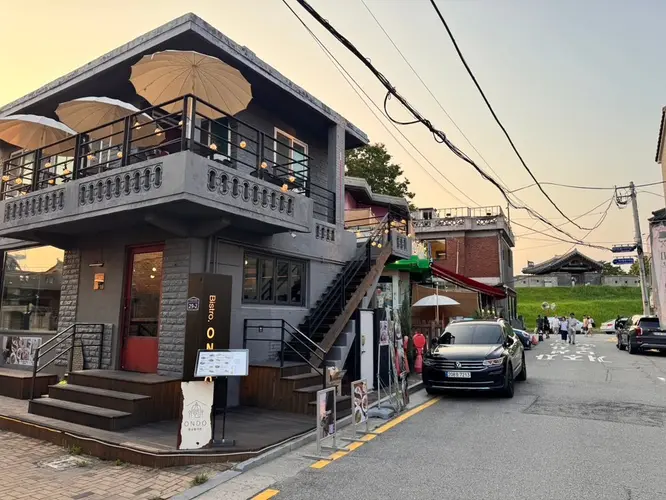 내추럴와인비스트로식당 연무동 실사 사진 1